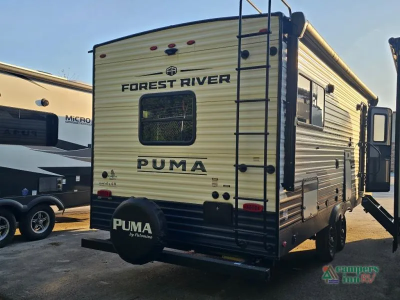 2025 Palomino Puma 22FKQ - Photo 3
