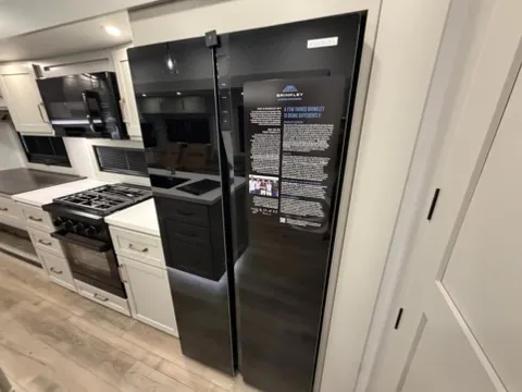 2026 Brinkley Model Z 3515, Photos photo 14