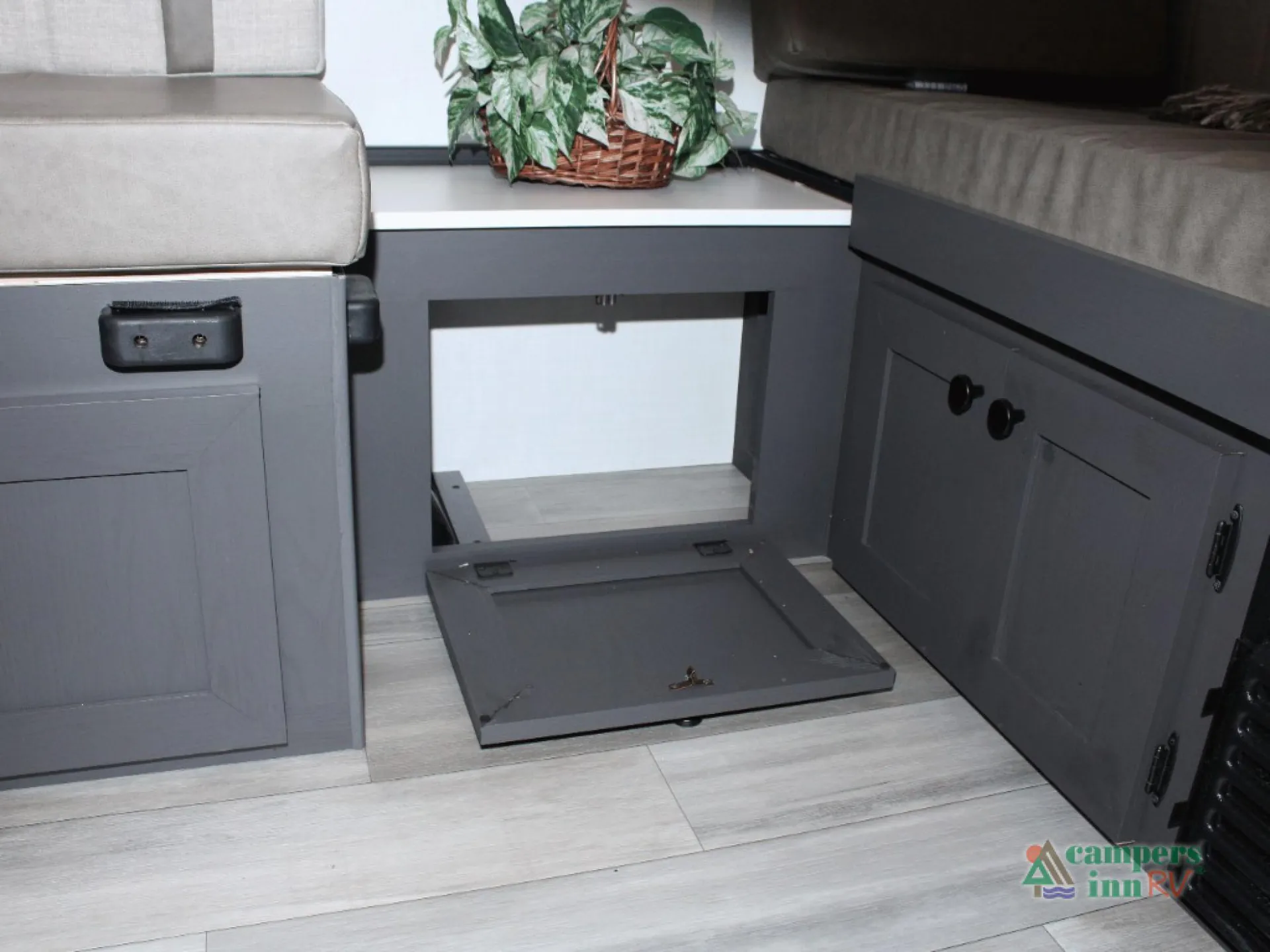 2026 Forest River Rockwood Hard Side A123RG — Photo 5