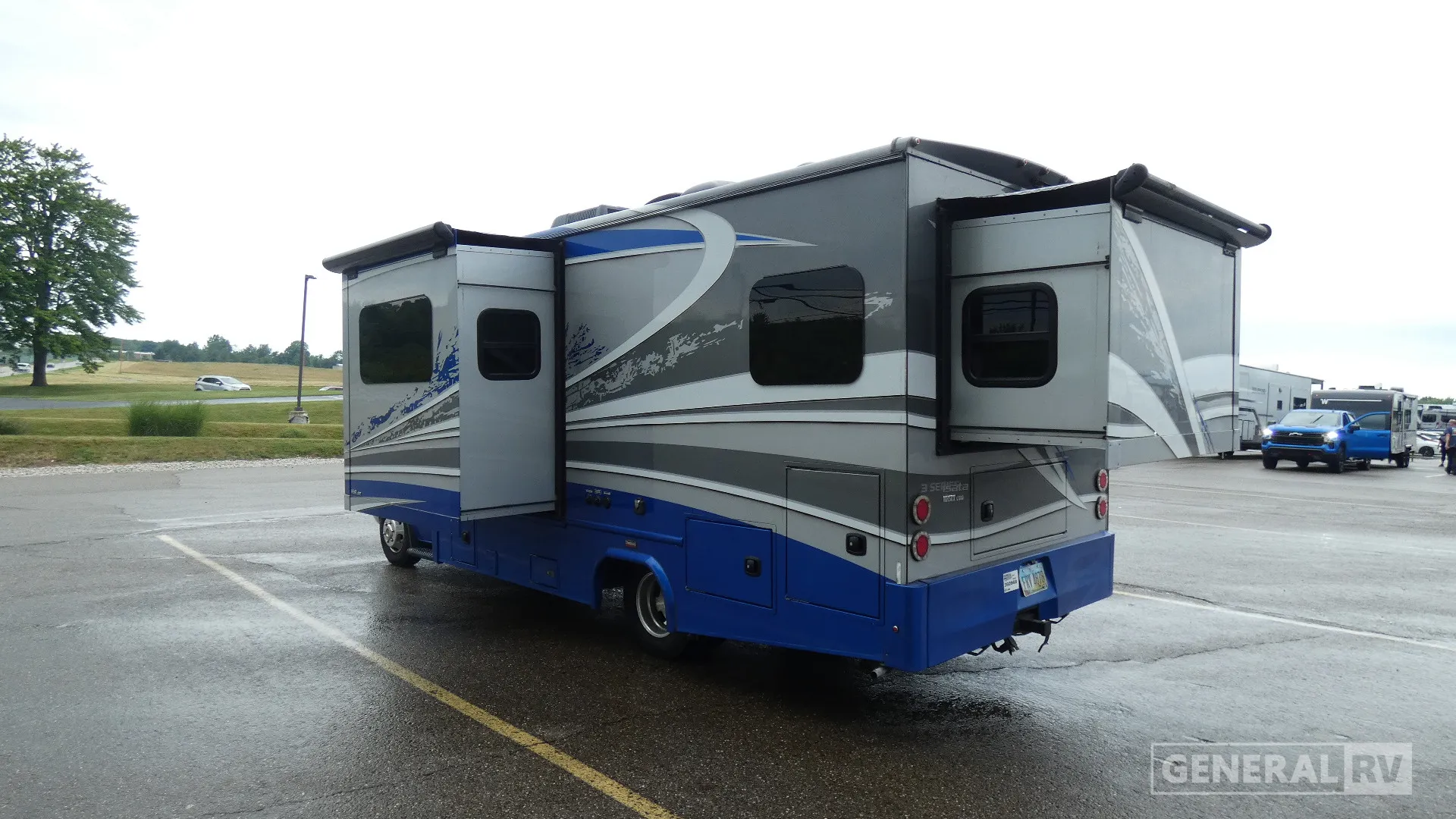 2017 Dynamax Corp Isata 3 24RW - Photo 4