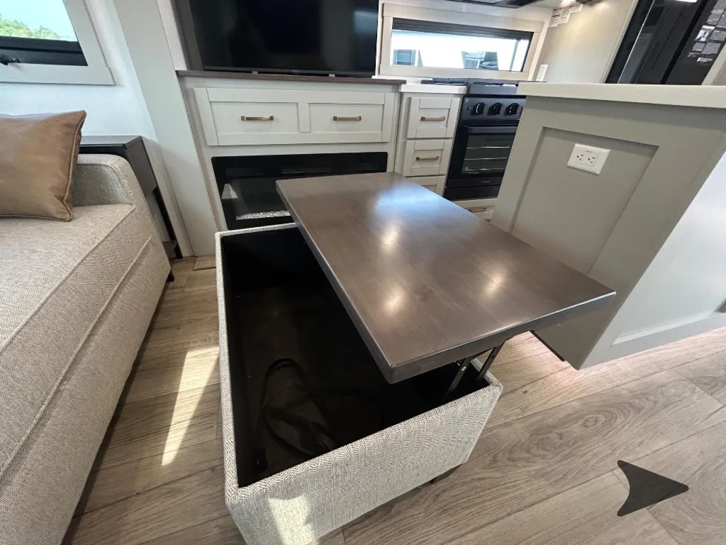 2026 Brinkley Model Z Air 297, Photos photo 13