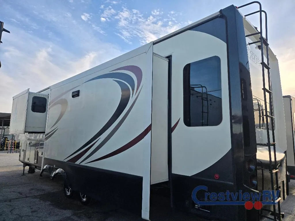 2019 Redwood RV Redwood 3901WB - Photo 4