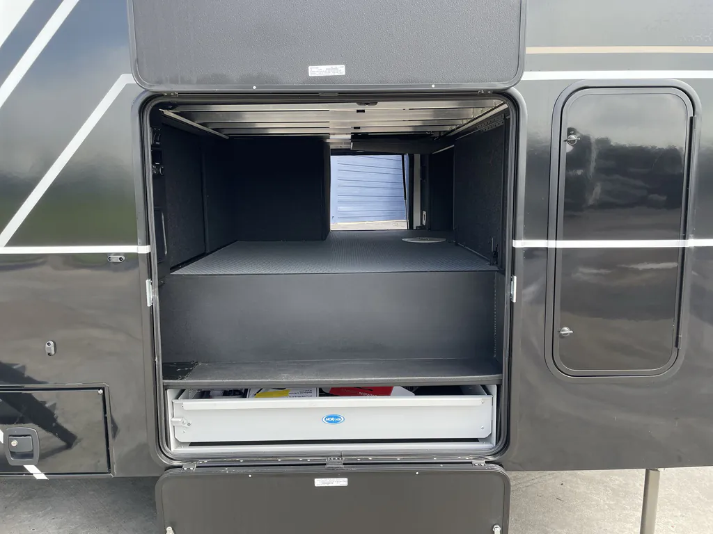2025 Brinkley Model G 4100, Photos photo 20