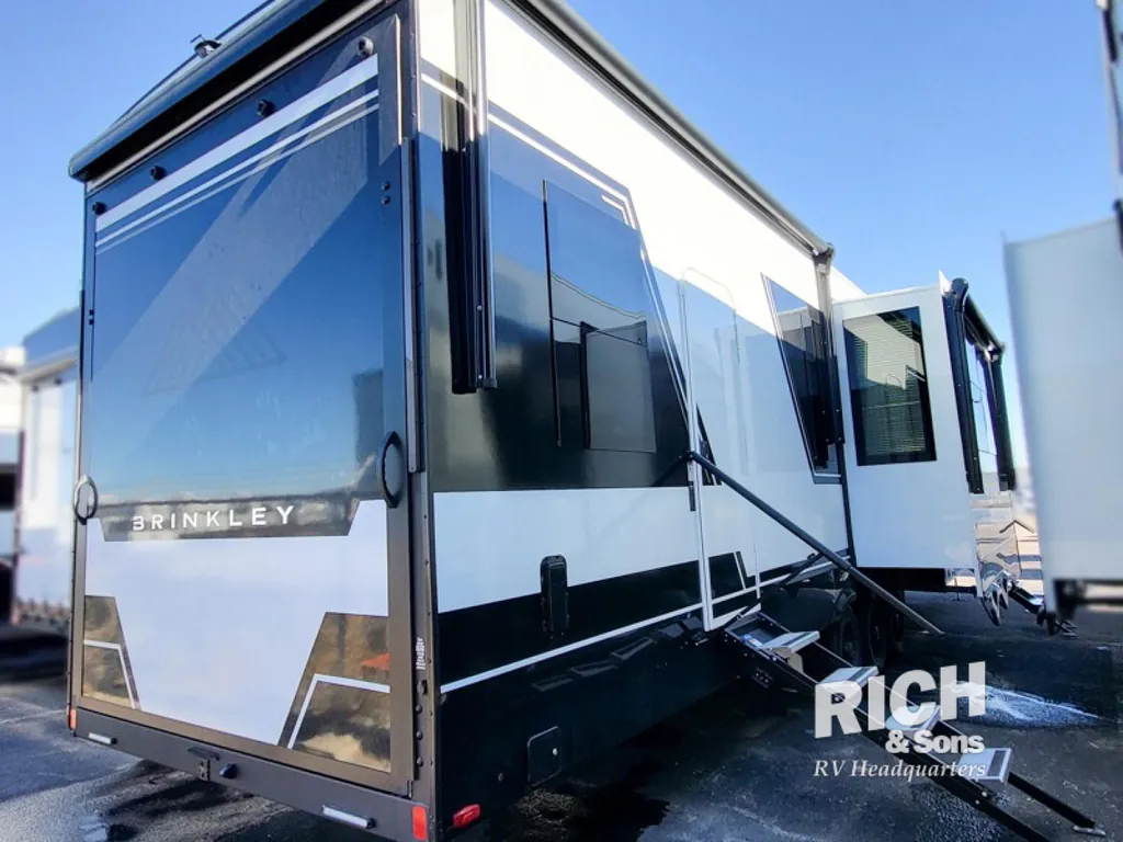 2026 Brinkley Model G 4100, Photos photo 6