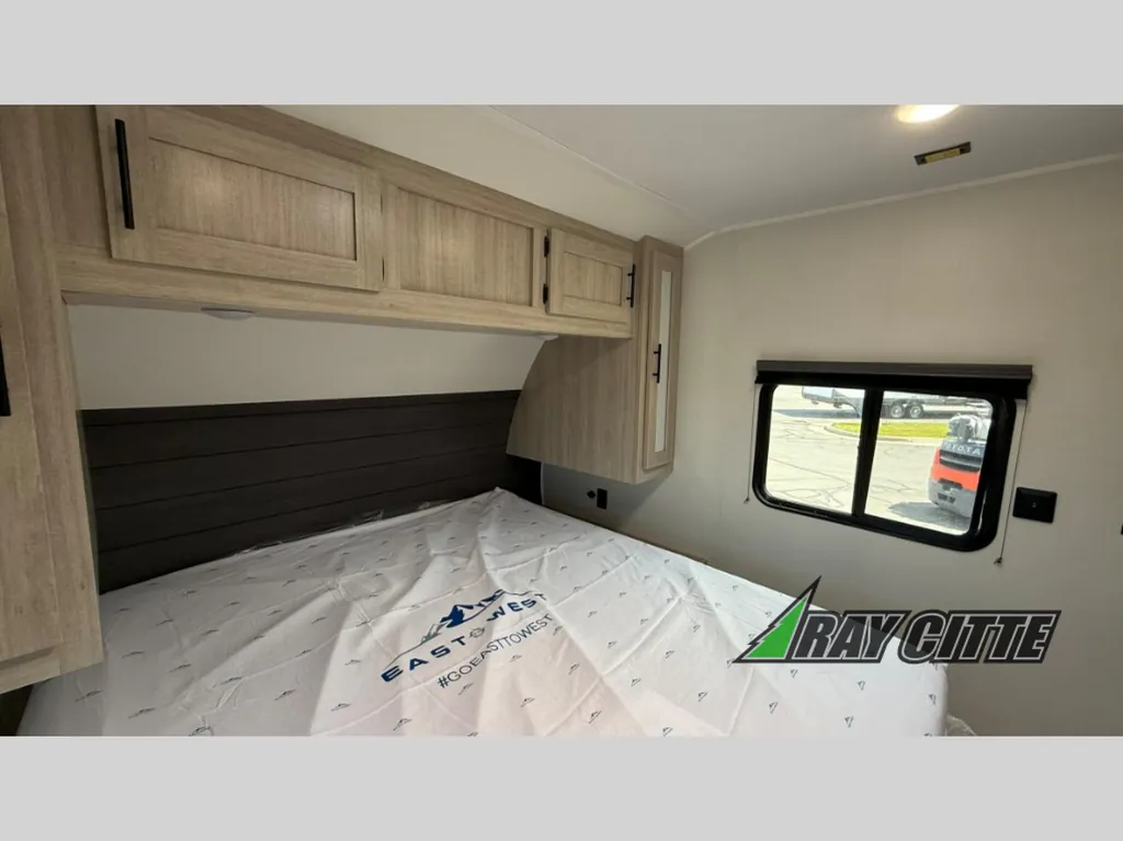 2026 East to West Della Terra 272RL, Photos photo 30