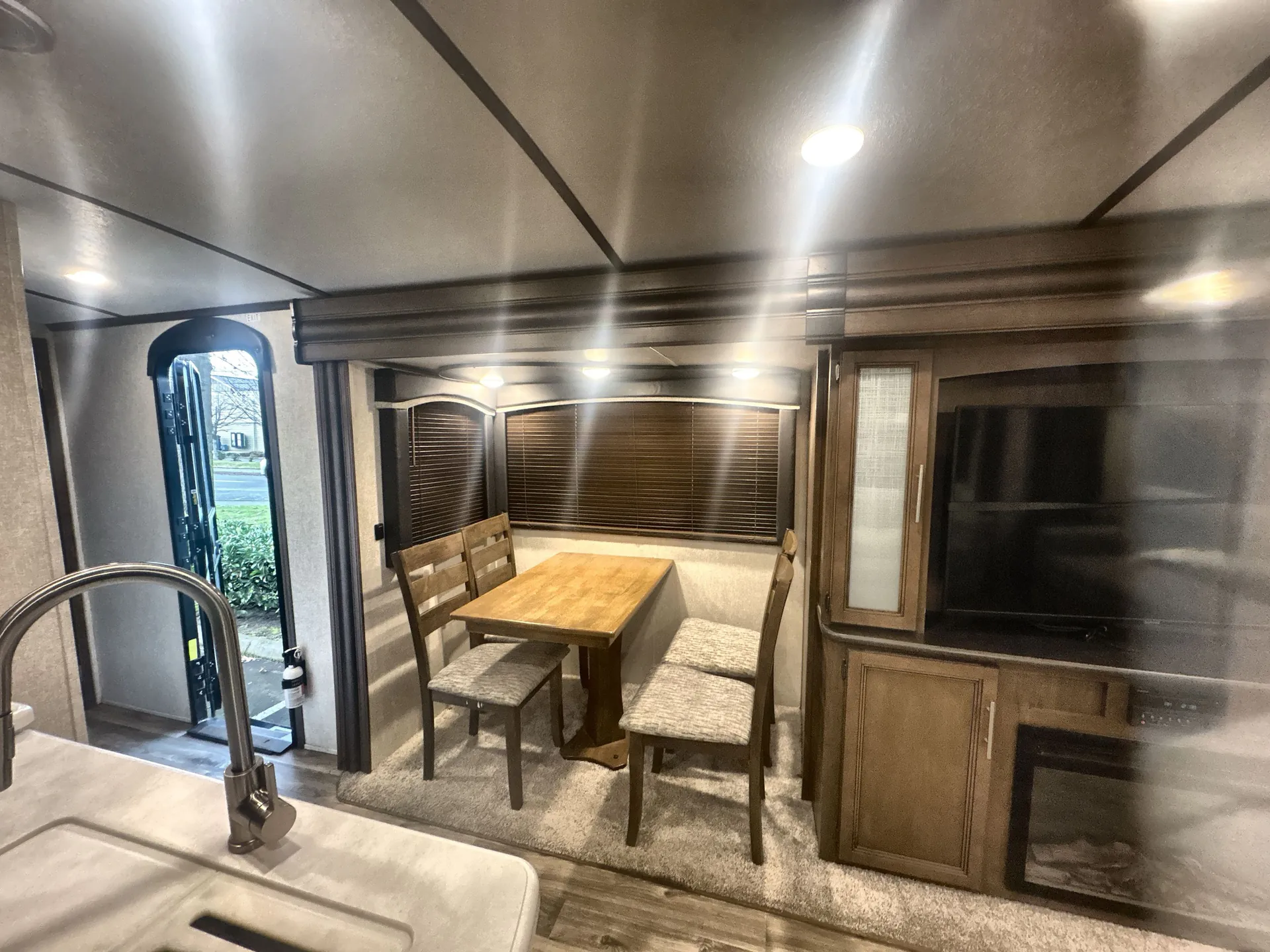 2020 Keystone Cougar 29RLKWE - Photo 4
