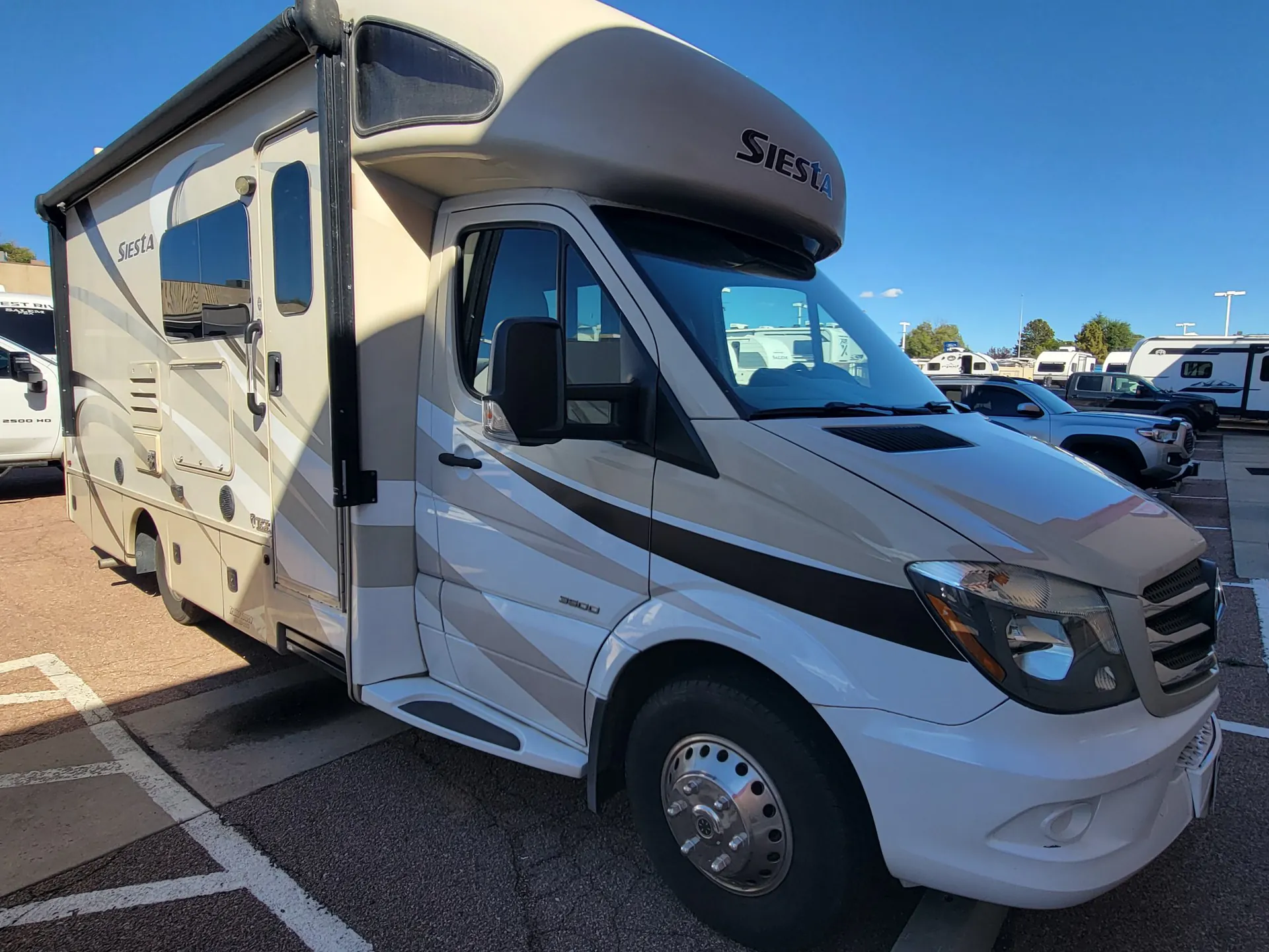 2017 Thor Motor Coach Siesta Sprinter 24SS - Photo 2