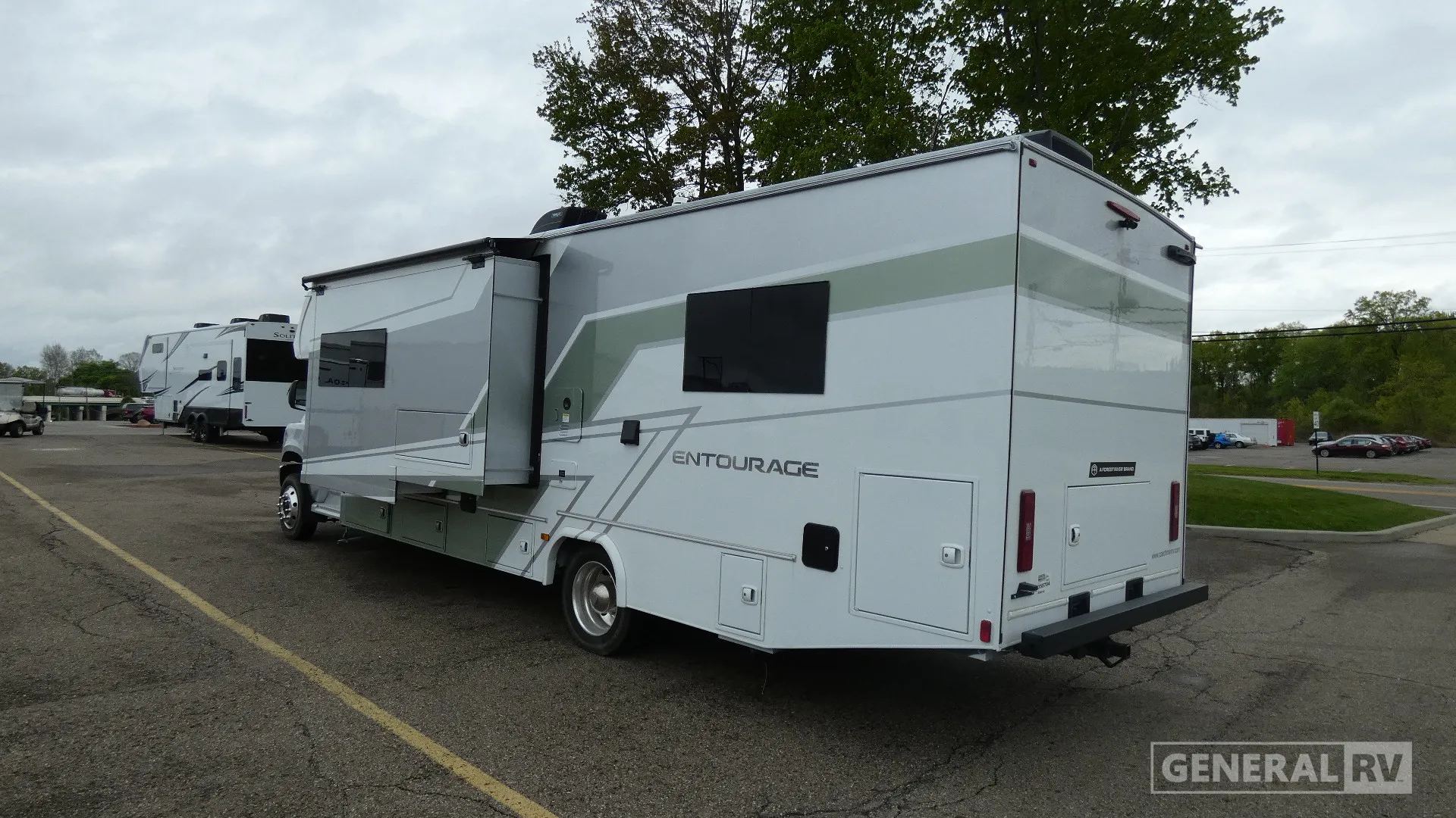 2026 Coachmen Entourage 320LV - Photo 4