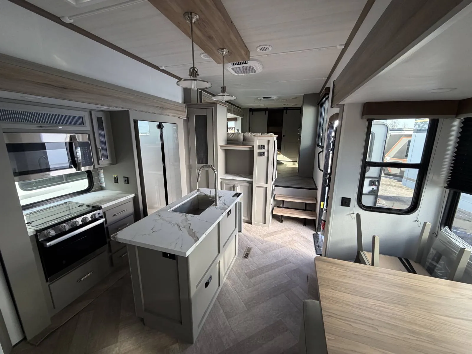 2026 Keystone Sprinter 3800FLB - Photo 4