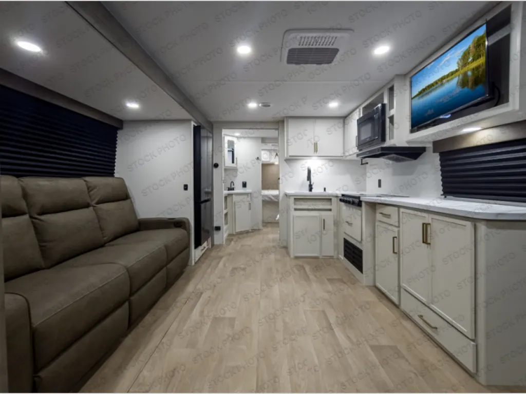 2026 Grand Design Transcend 245RLT - Photo 4