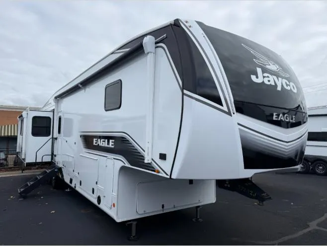 2026 Jayco Eagle 355MBQS - Photo 2