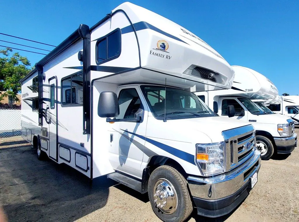 2024 Forest River Sunseeker 3250DS LE - Photo 4