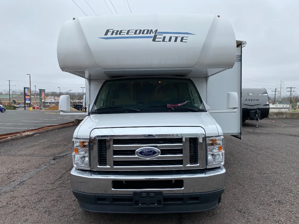 2024 Thor Motor Coach Freedom Elite 27HE, Photos photo 4