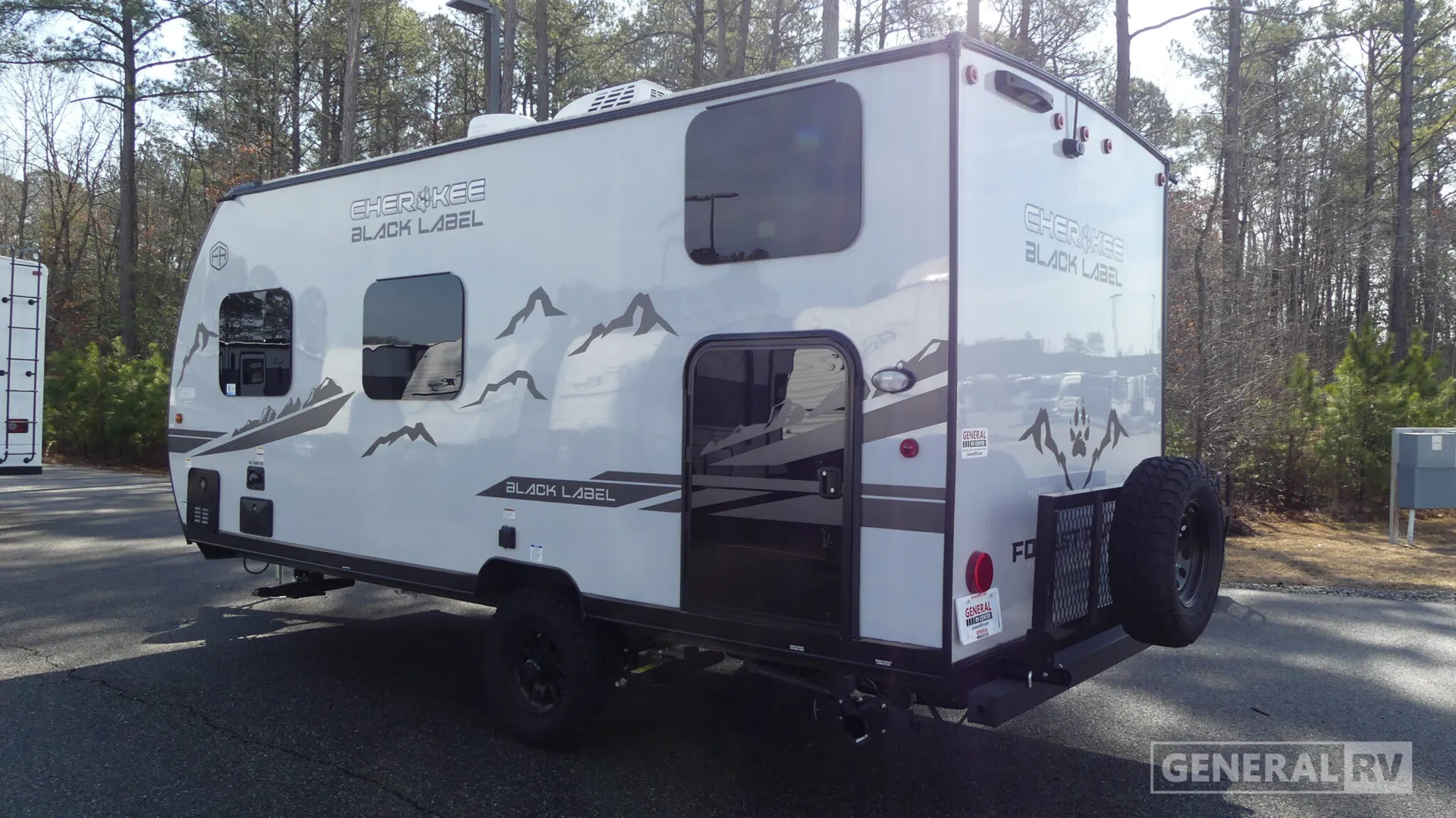 2025 Forest River Cherokee Wolf Pup Black Label 16BHSBL - Photo 4