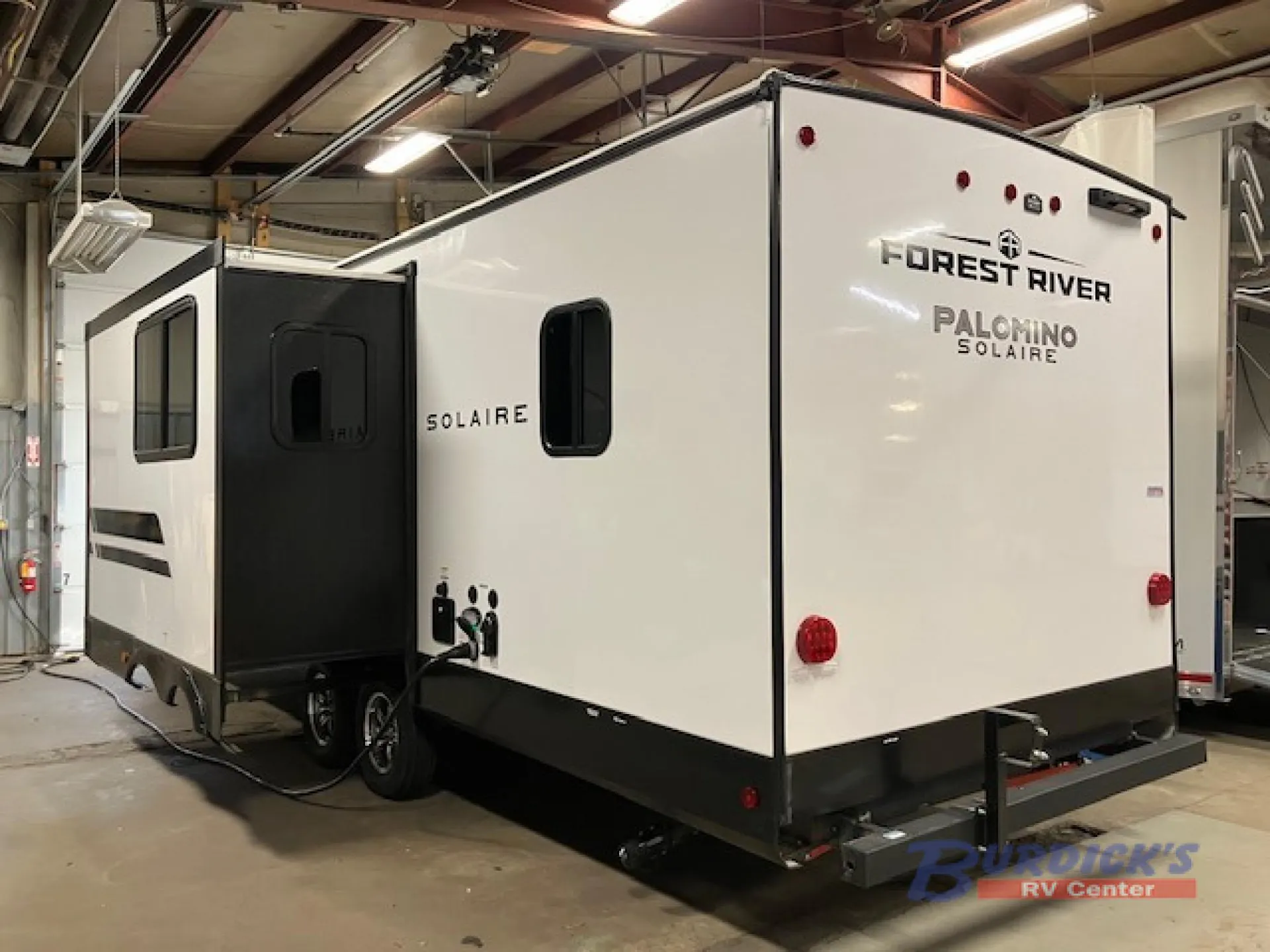 2025 Palomino Solaire Ultra-Lite 2430BHS - Photo 2