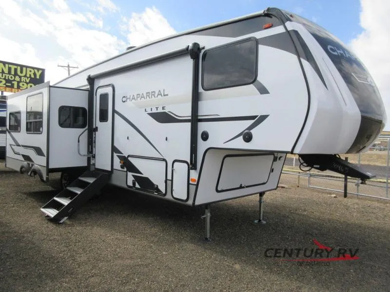 2023 Coachmen Chaparral Lite 30RLS - Photo 2