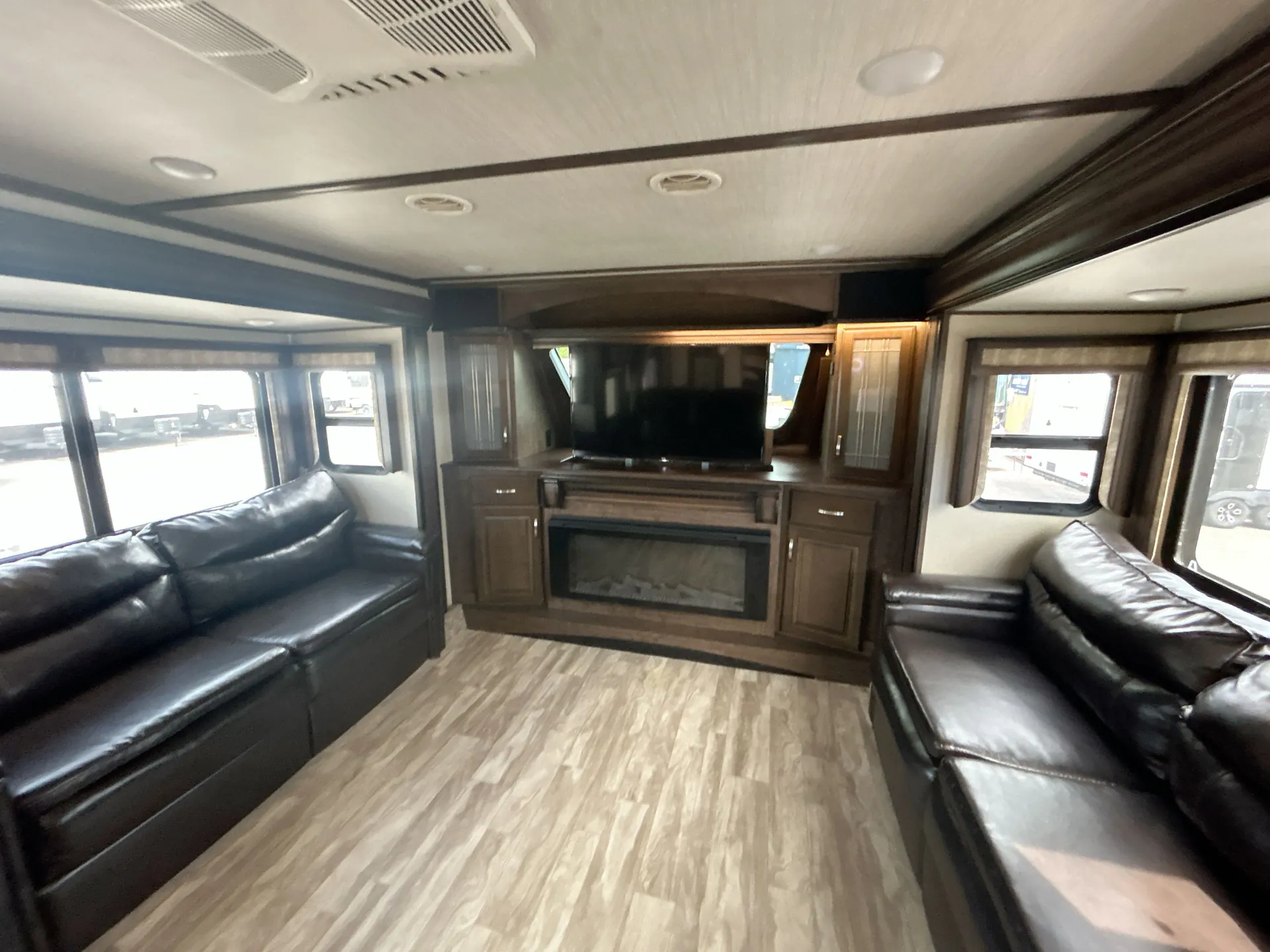 2019 Grand Design Solitude 380FL — living area main