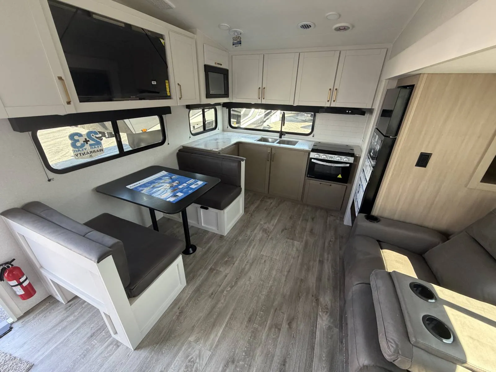 2026 Jayco Eagle SLE 24MLE - Photo 4