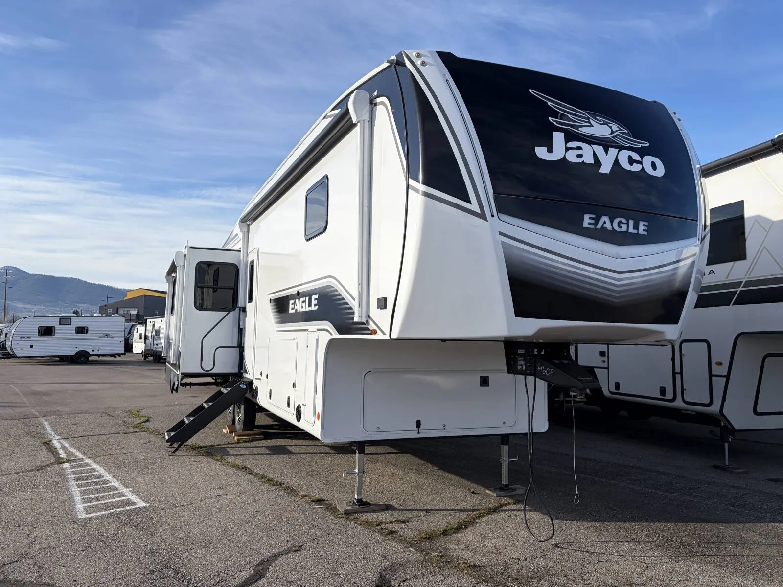 2026 Jayco Eagle 321RSTS - Photo 2