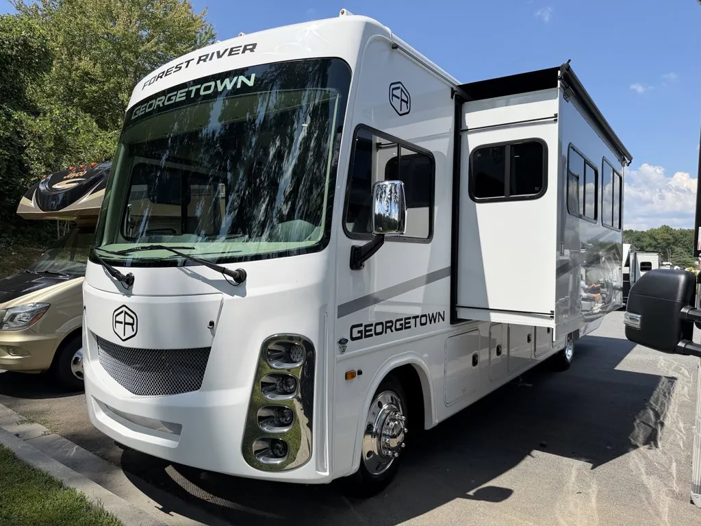 2027 Forest River Georgetown 3 Series GT3 33B3, Photos photo 4