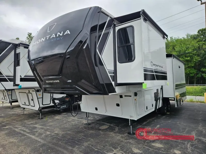 2026 Keystone Montana 290RL - Photo 3