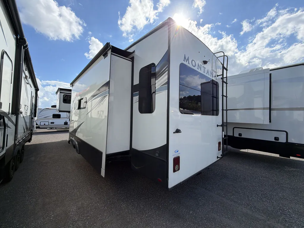 2021 Keystone Montana 3231CK, Photos photo 6