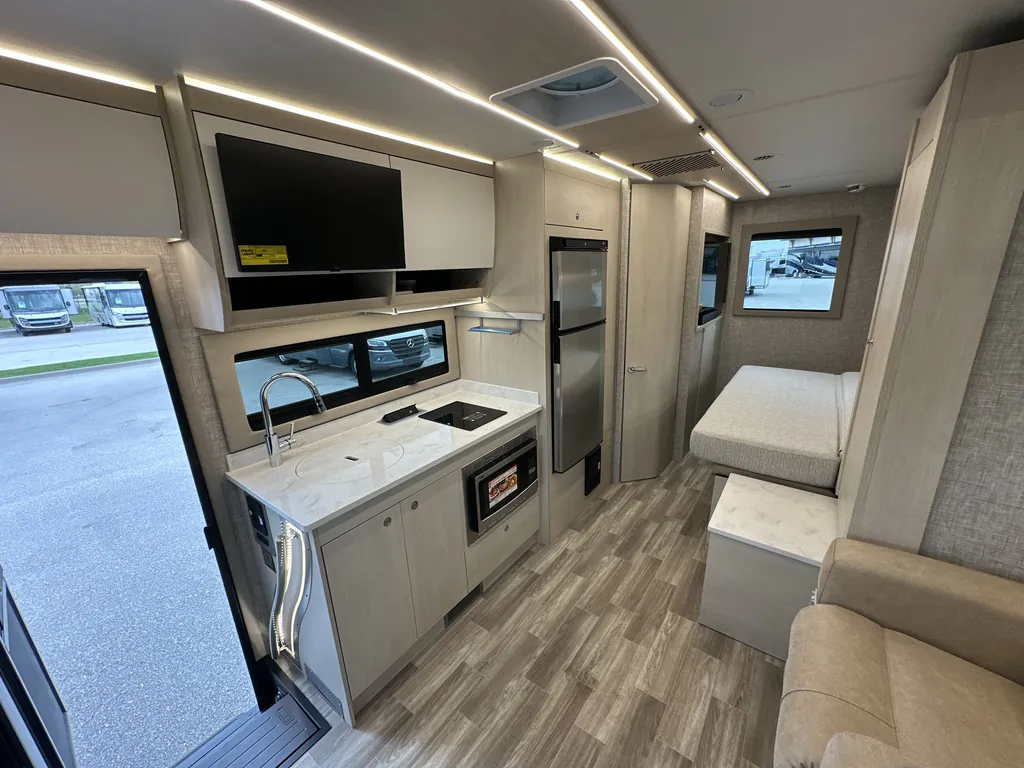 2026 Tiffin Wayfarer 25 XPW, Photos photo 8