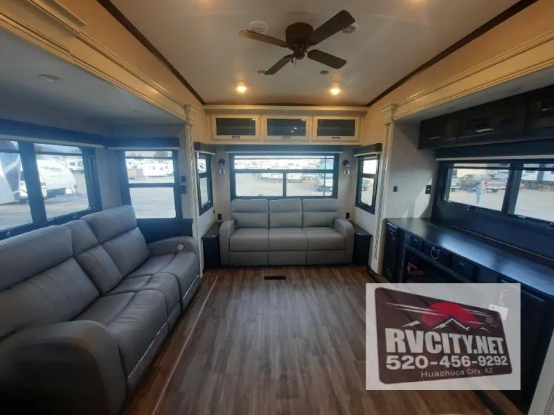 2023 Jayco Pinnacle 36KPTS - Photo 4