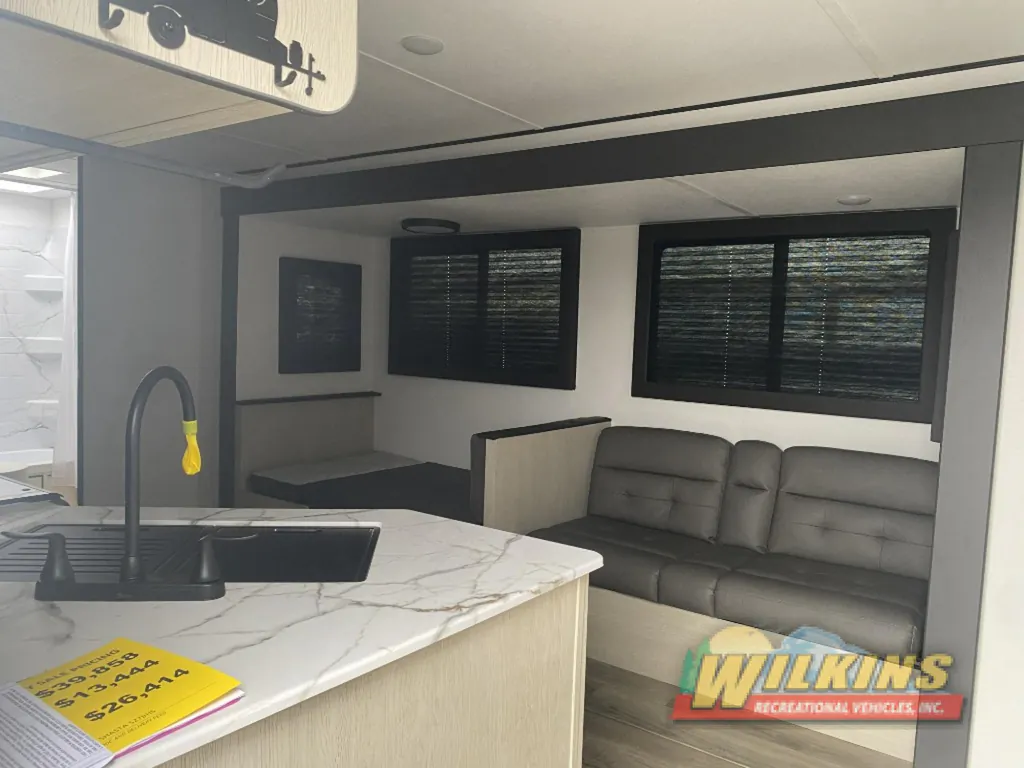 2026 Shasta RVs i-5 Edition 527BHS, Photos photo 12