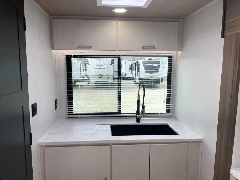 2026 Forest River Vibe Extreme Lite 2500CK, Photos photo 11