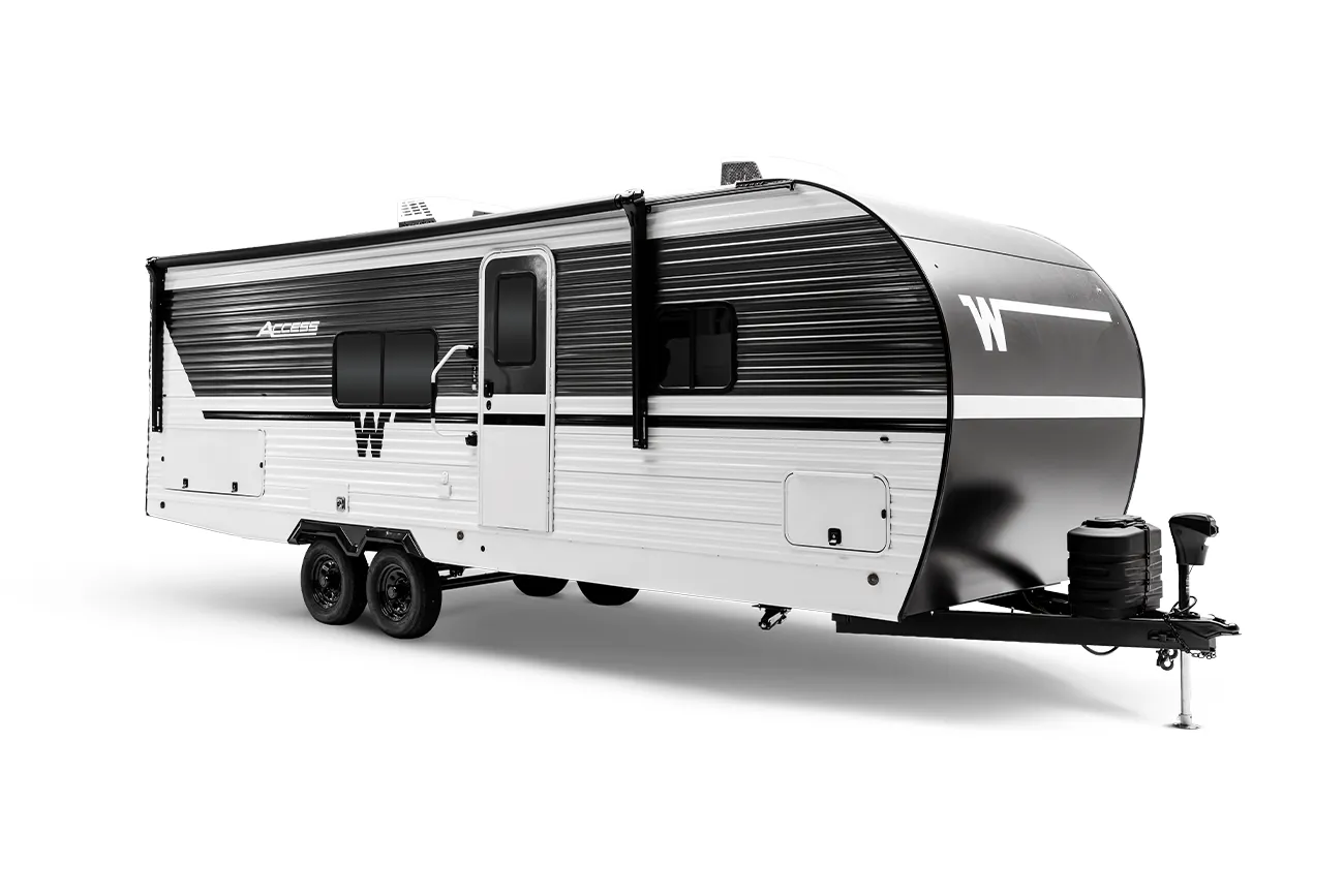 Winnebago Access 26BH exterior