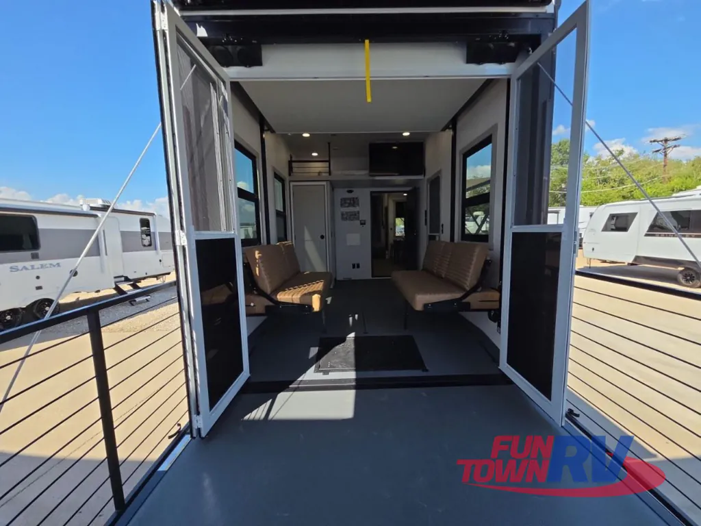 2026 Brinkley Model G 3950, Photos photo 51