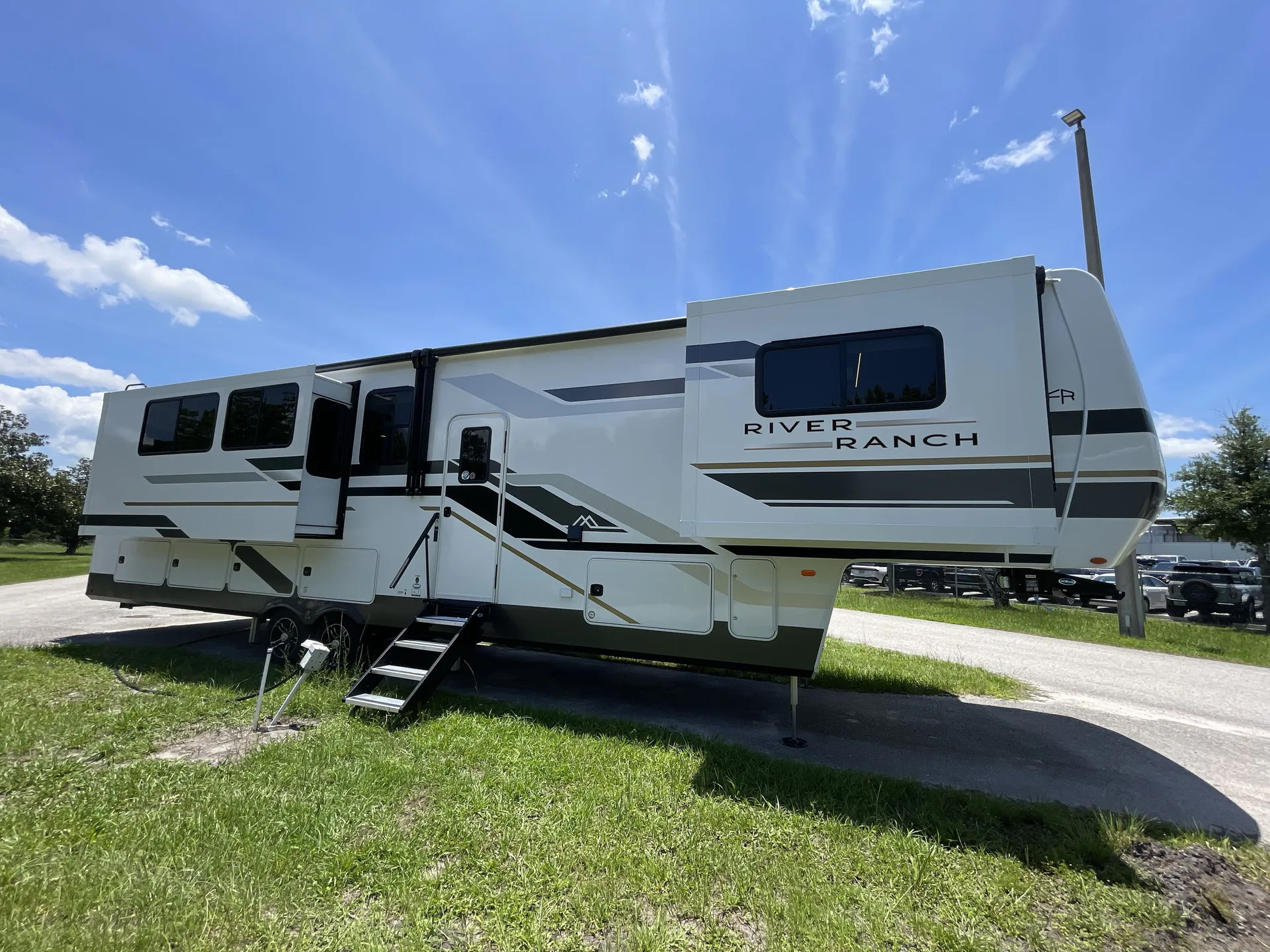 2027 Forest River River Ranch 394RKL - Photo 2