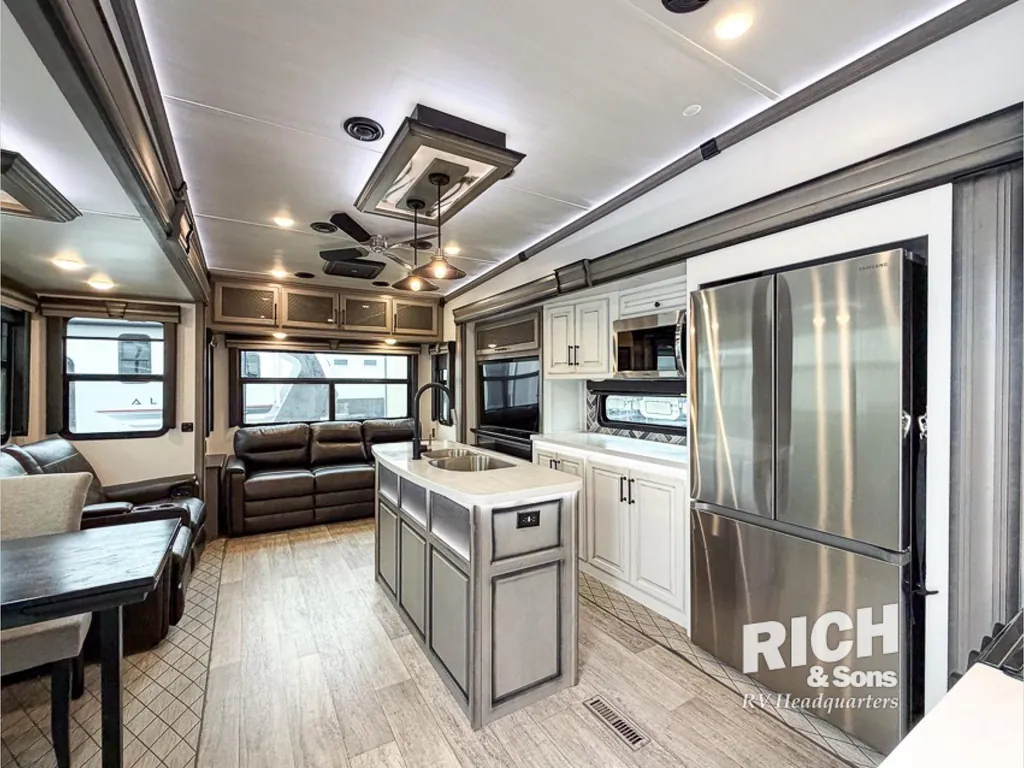 2022 Keystone Montana 3231CK, Photos photo 5