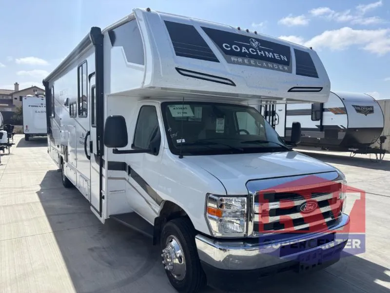 2026 Coachmen Freelander 31MB - Photo 4