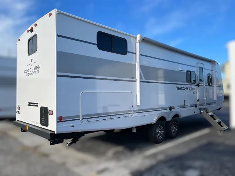 2026 Coachmen Freedom Express Select 30SE, Photos photo 6