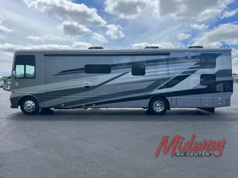 2026 Newmar Canyon Star 3947 - Photo 4