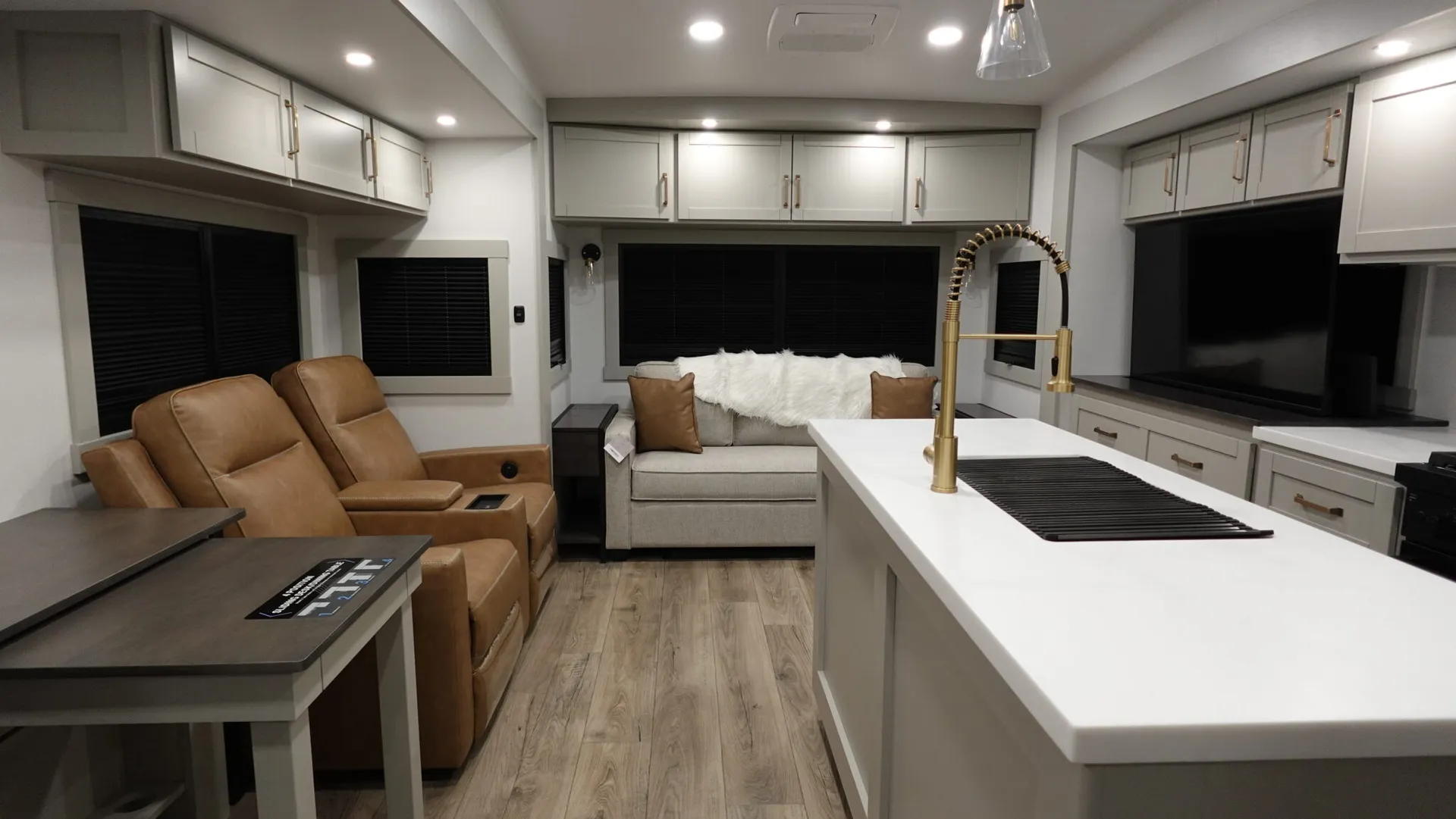 2026 Brinkley Model Z 2900 - Photo 3