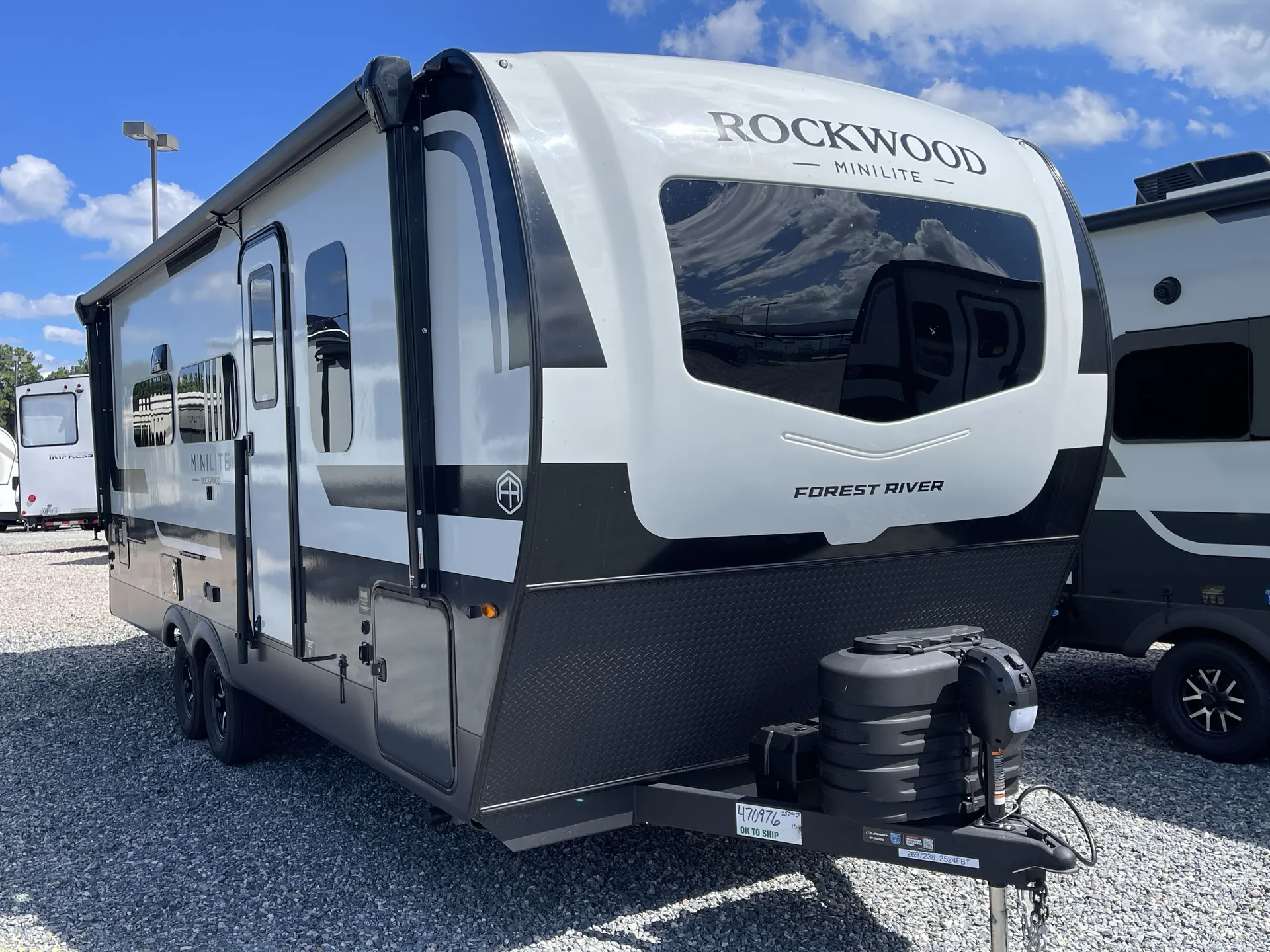 2027 Forest River Rockwood Mini Lite 2524FBT