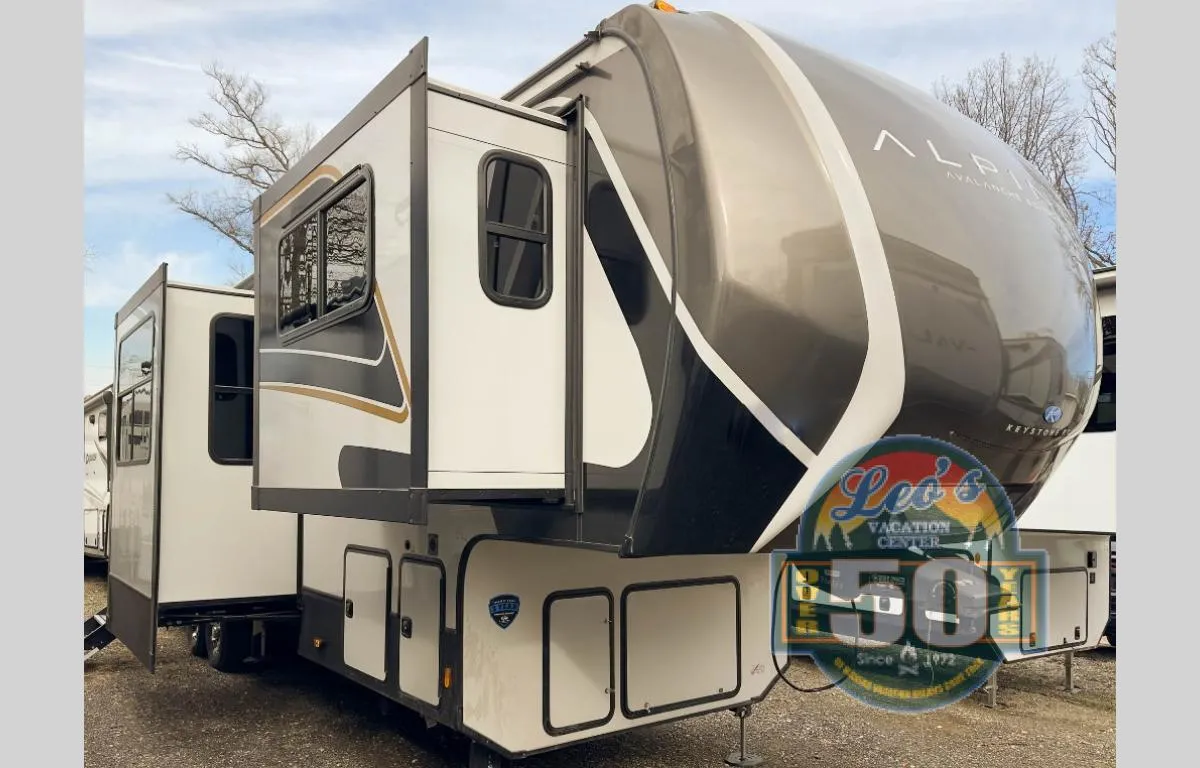 2025 Keystone Alpine Avalanche Edition 346FL - Photo 2