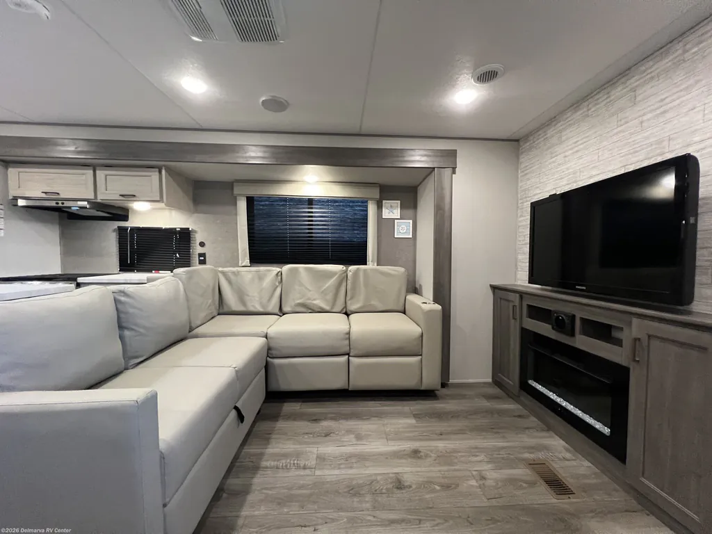 2025 Coachmen Catalina Legacy Edition 323MAZE, Photos photo 18