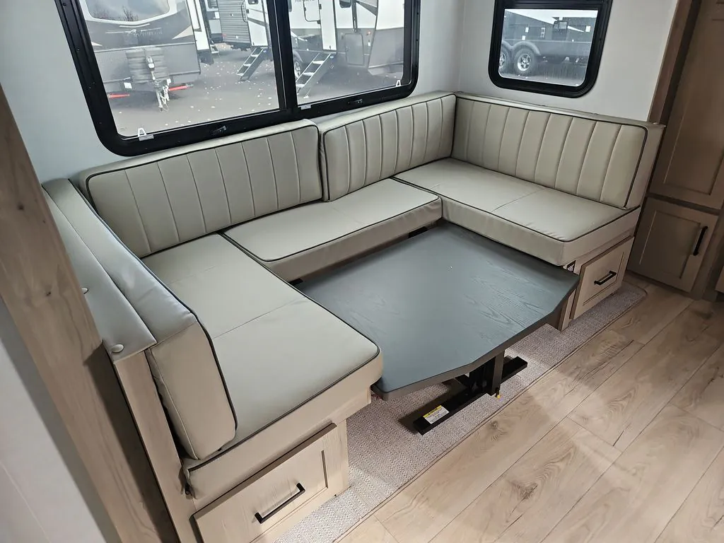2026 Forest River Rockwood Mini Lite 2506FK — Photo 6