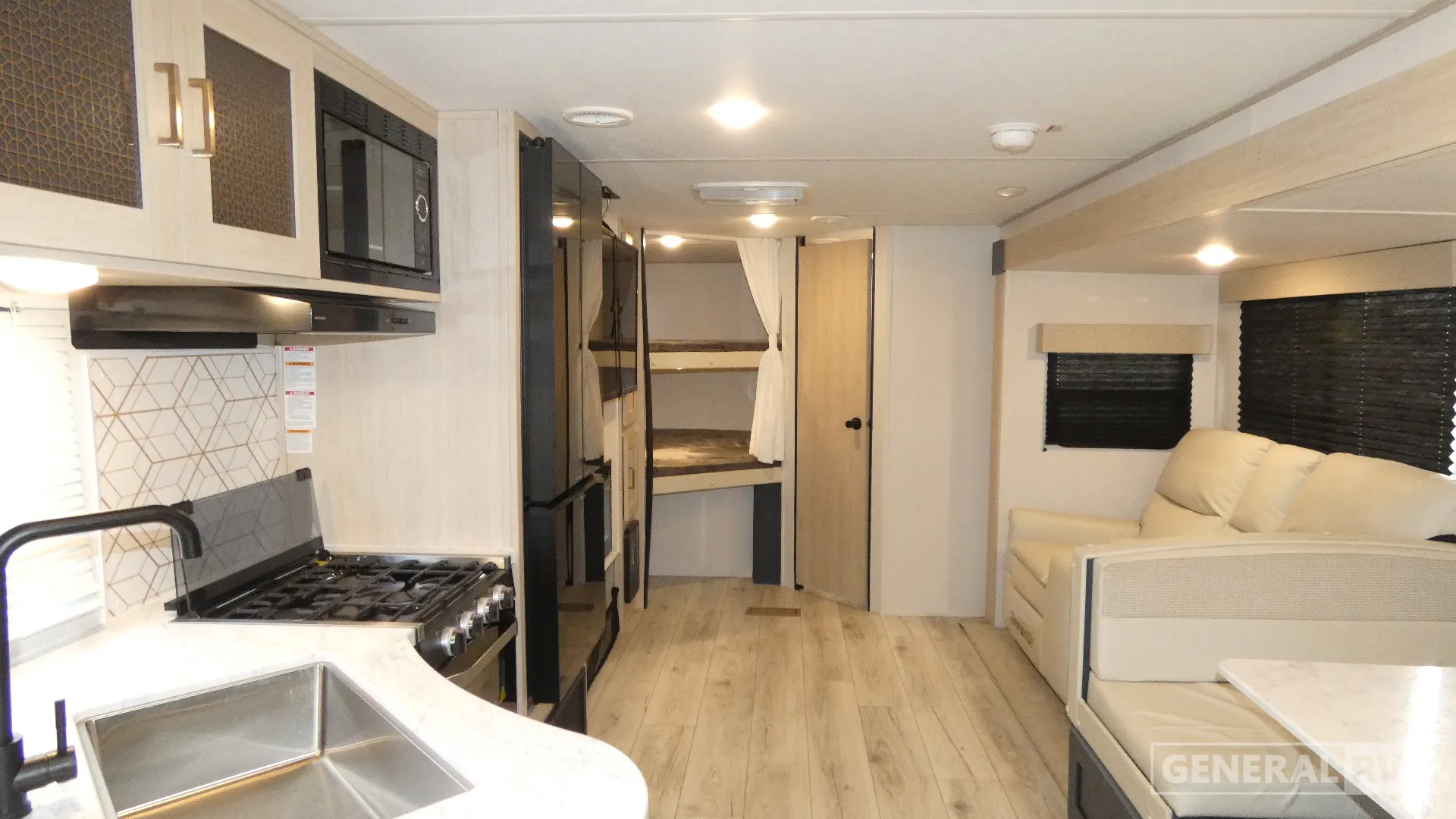 2025 Prime Time RV Avenger 27DBS - Photo 3
