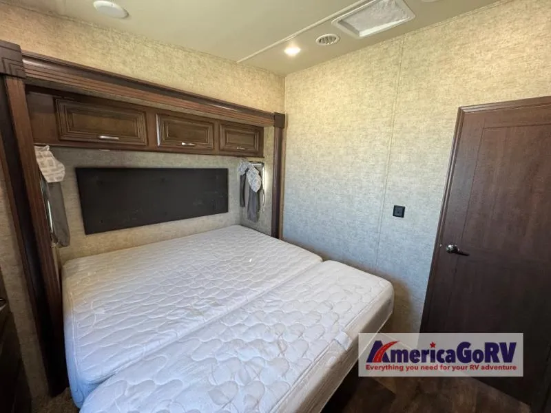 2017 Forest River Sandpiper 379FLOK - Photo 4