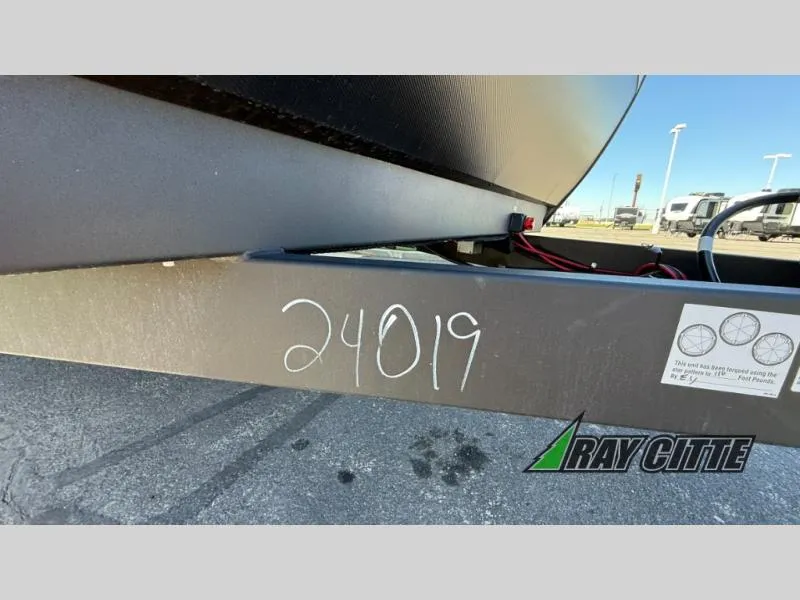 2026 Shasta RVs i-5 Edition 525RS - Photo 2