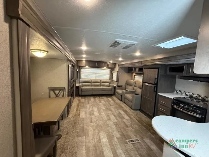 2020 Forest River Rockwood Ultra Lite 2906RS - Photo 2