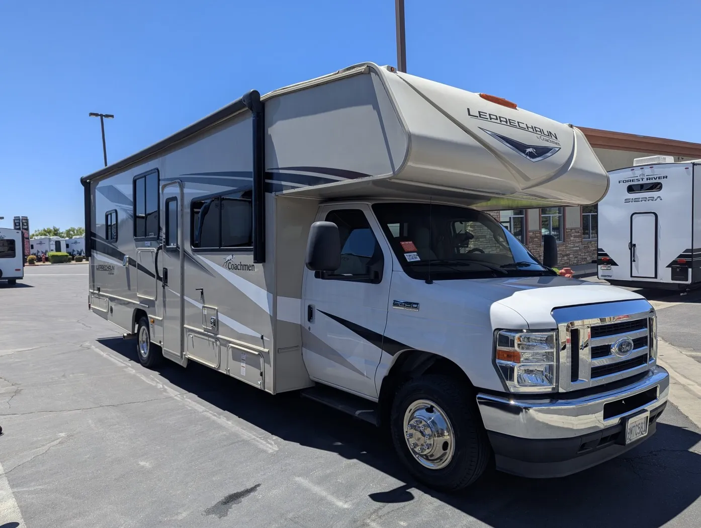 2023 Coachmen Leprechaun 298KB - Photo 2
