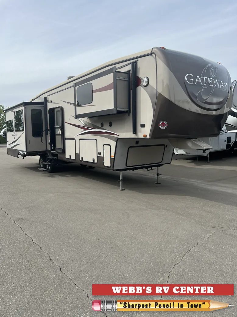 2016 Heartland Gateway 3900SE - Photo 2