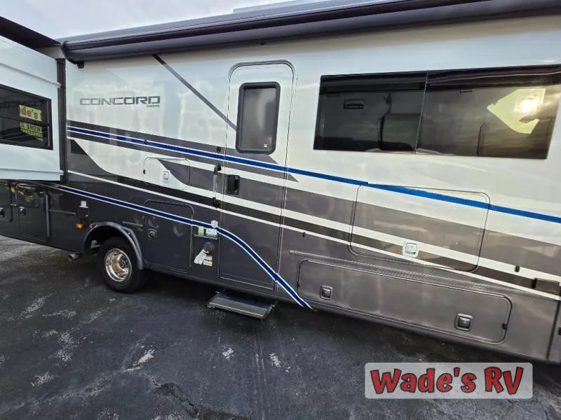 2026 Coachmen Concord 321DS - Photo 4