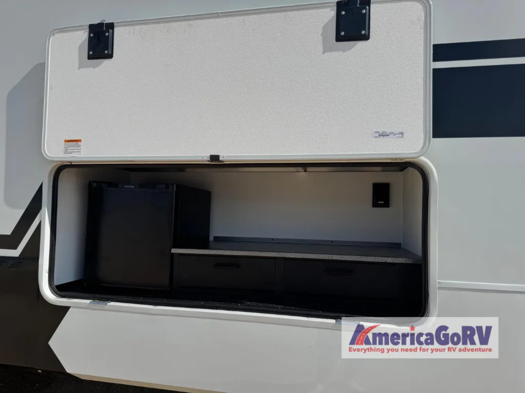 2025 Brinkley Model Z 3610, Photos photo 5
